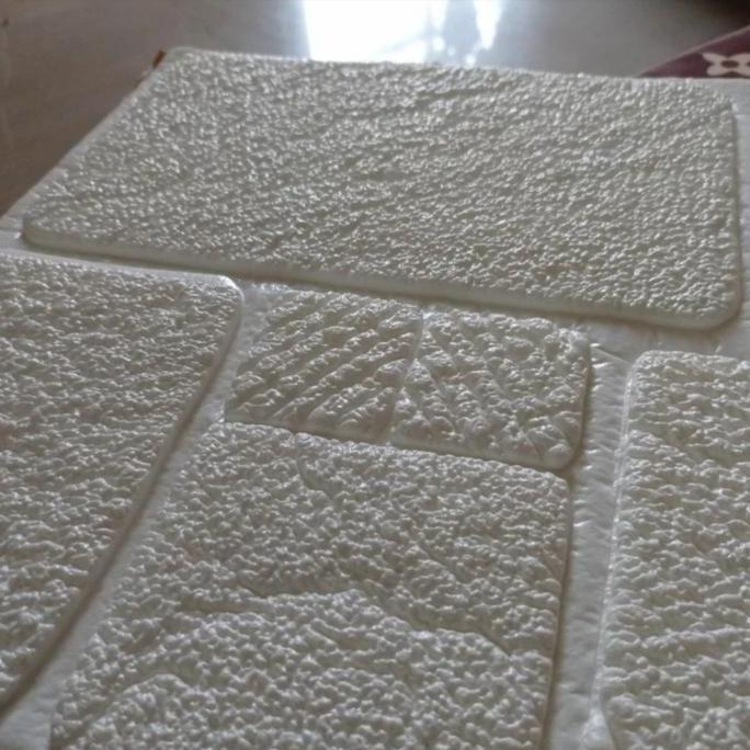 wallpaper foam 3D peredam panas dan suara pada dinding plafon motif batu alam bata putih tebal 8mm