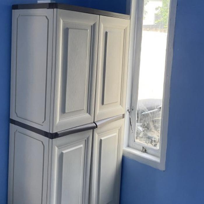 Olymplast OMC FG Lemari Pakaian Plastik 2 pintu Rak + Gantungan