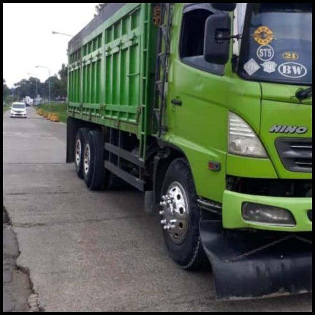 TERLARIS DOP RODA MOBIL UNIVERSAL RING 20 MODEL PARAWISATA ISI 2 PCS BELAKANG AJA 