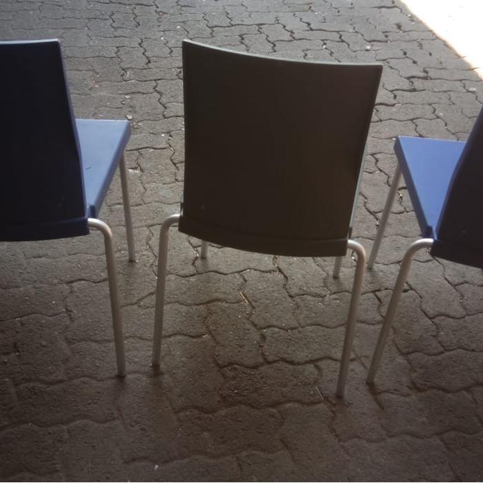 Kursi Kantin Makan / Kursi Plastik Outdoor Serbaguna Chitose Glory