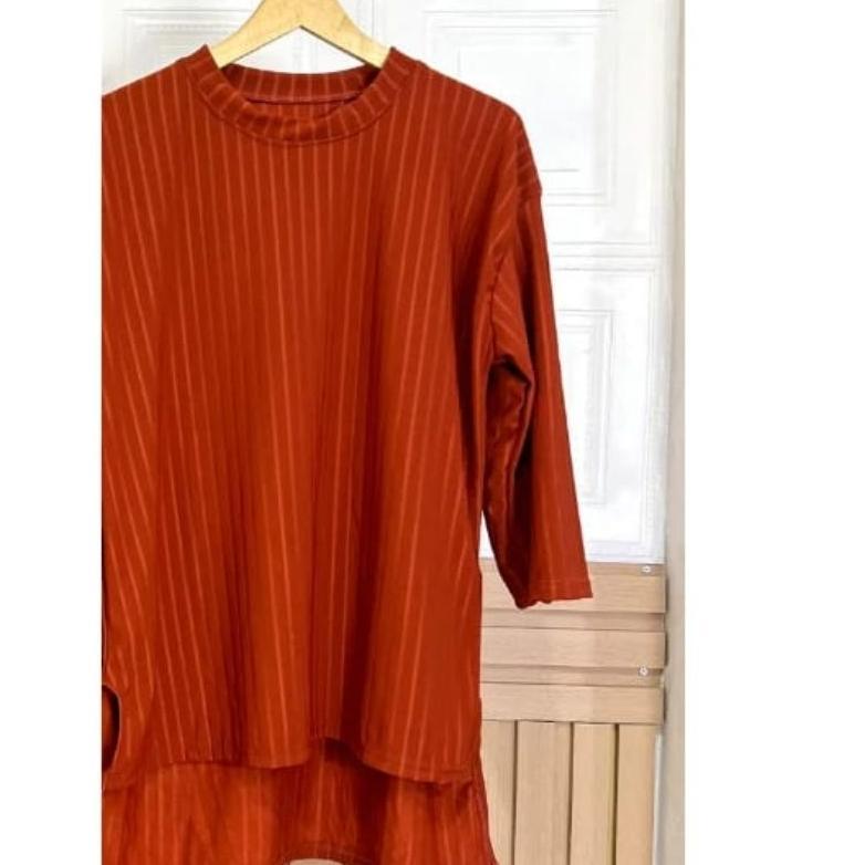 Tunik Knit Hornet Oversize Wanita