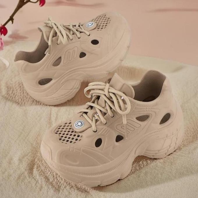 Hashiru- Yassia Sepatu Kasual Baru Gaya Korea Sepatu Olahraga Wanita Bersol Tebal Yang Modis Ukuran: