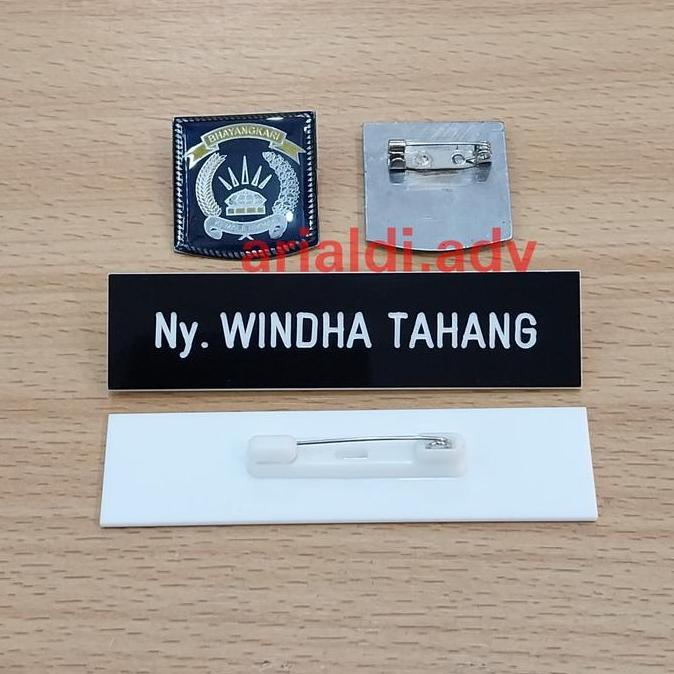 Ready Satu set papan nama & pin bhayangkari pin dan name tag BHAYANGKARI