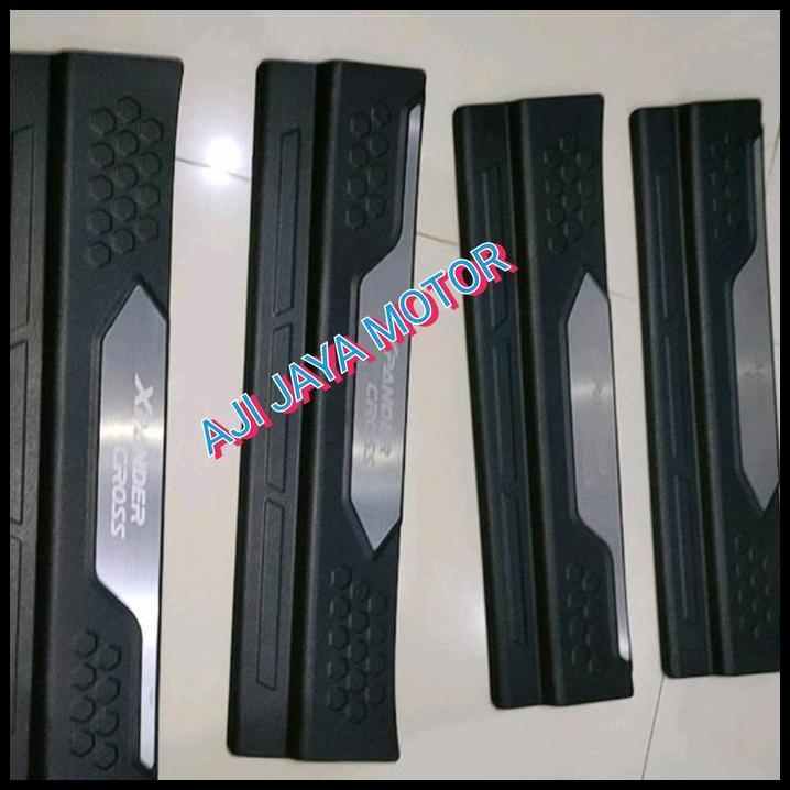 GRATIS ONGKIR SILLPLATE SAMPING XPANDER CROSS LIST PINTU SAMPING XPANDER CROSS 