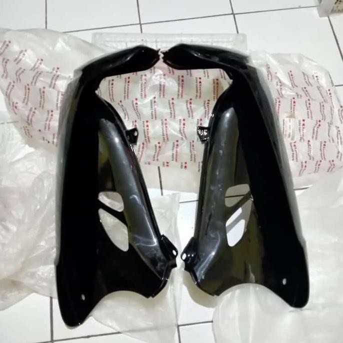 sayap blitz r hitam kanan kiri