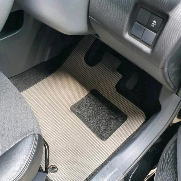 Karpet Daihatsu Rocky