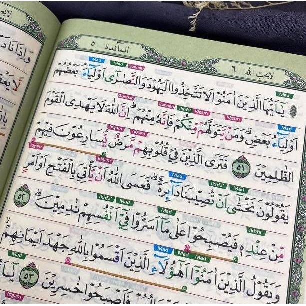 Al-Qur'An Tajwid A4 Hc Mushaf Al-Qur'An Tajwid Warna Mudah [ Merah ] Quran Tajwid