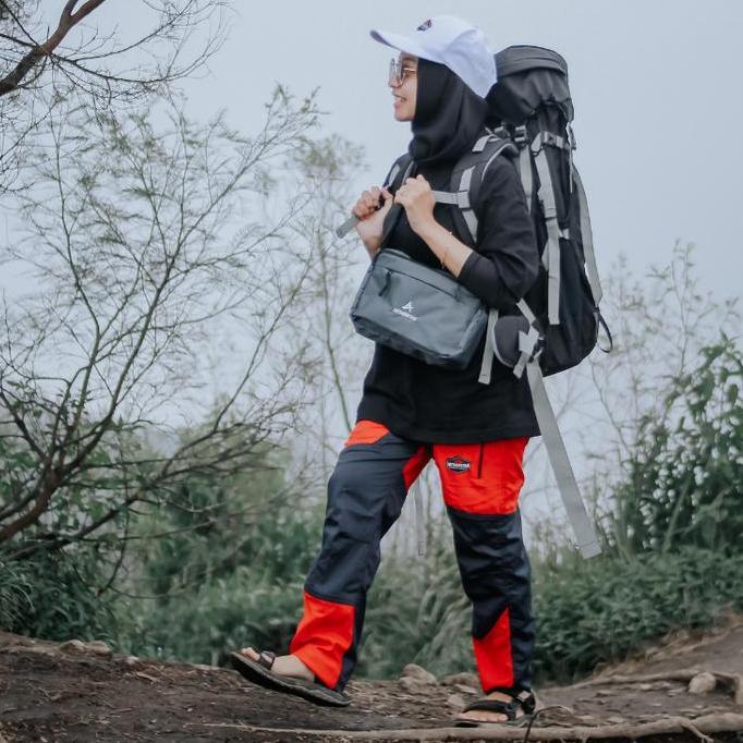 Tas Ransel Gunung Carrier Hiking Outdoor Backpack / Daypack Antarestar