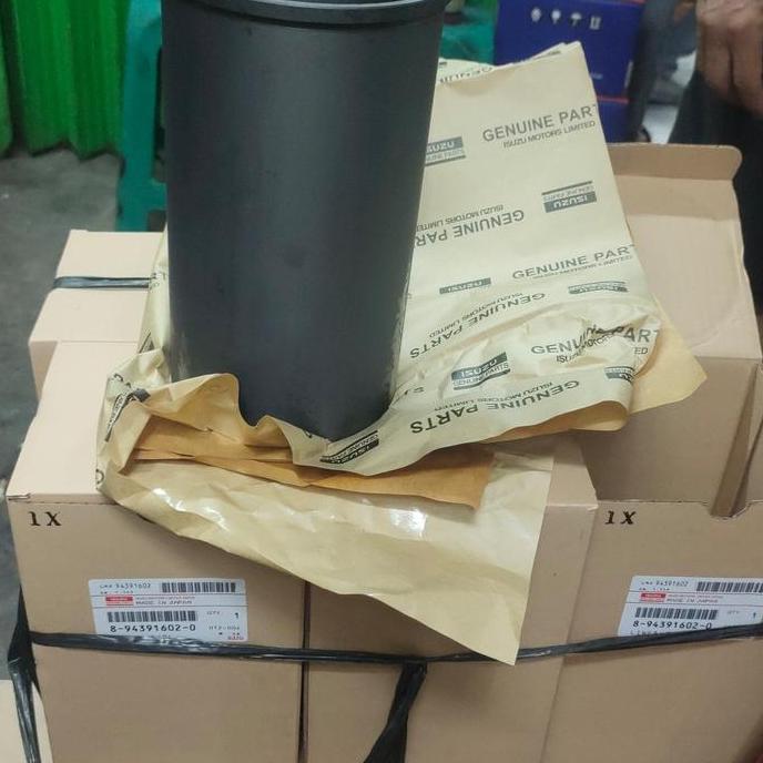 LINER ISUZU GIGA 6HK1 - LINER ISUZU GIGA 4HK1 OEM Terlaris