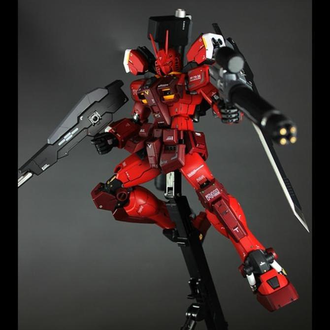 Bandai Original MG 1/100 Gundam Amazing Red Warrior warior