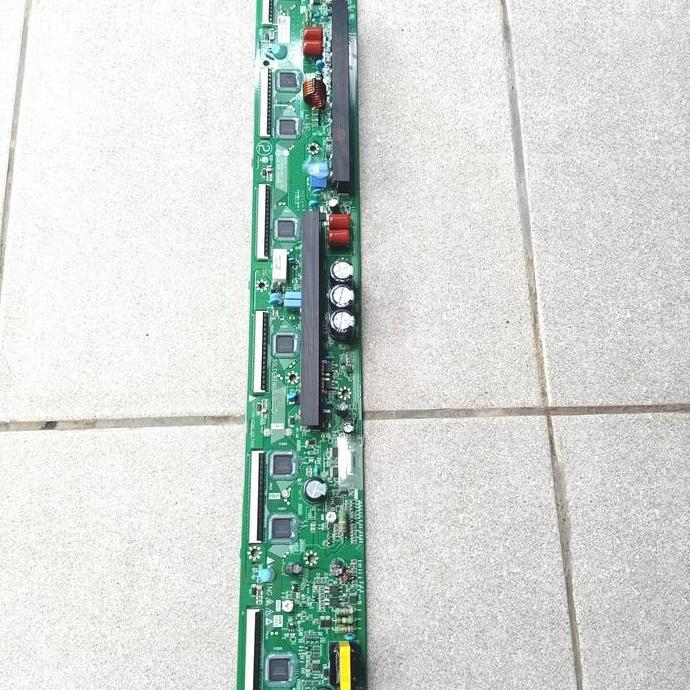 YSUS Y MAIN Y SUS PLASMA LG 50IN TIPE 50PB560 TV PLASMA LG 50PB560