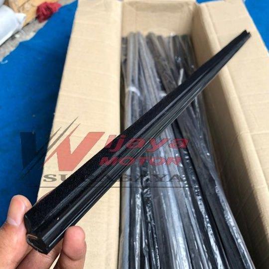 PELIPIT KACA MOBIL UNIVERSAL PANJANG 105 CM . KARET LIST PINTU KACA ORIGINAL DAN TERPERCAYA