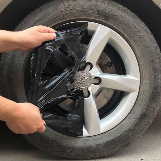 Paint Rubber CARLAS C4 Hitam Doff Matte Black Cat Velg Mobil Motor