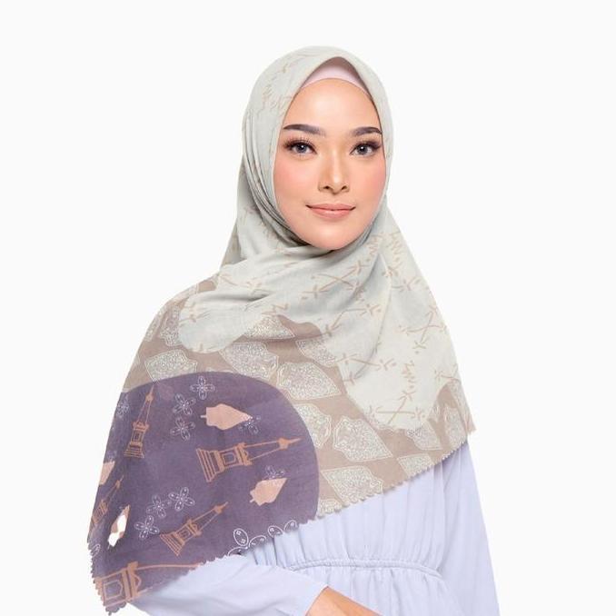 Zm Zaskia Mecca - Yogya Scarf Kerudung Segi Empat Voal Hitam Syari Basic Edisi Yogyakarta Motif Yogy