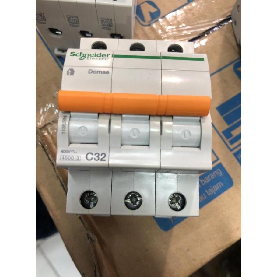 MCB Domae Schneider 3 phase 32A