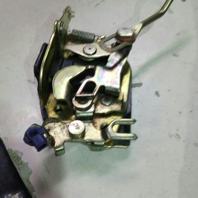 Doorlock Pintu Kiri Orisinil Daihatsu Espass Dan Zebra