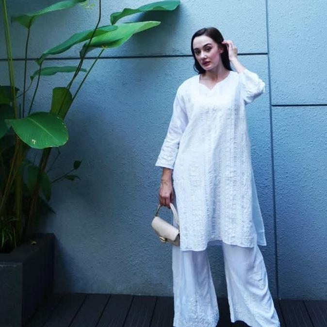 Baju Kurti Putih Pine Bordir India ( Tunik / Bluss / Muslim ) Terlaris