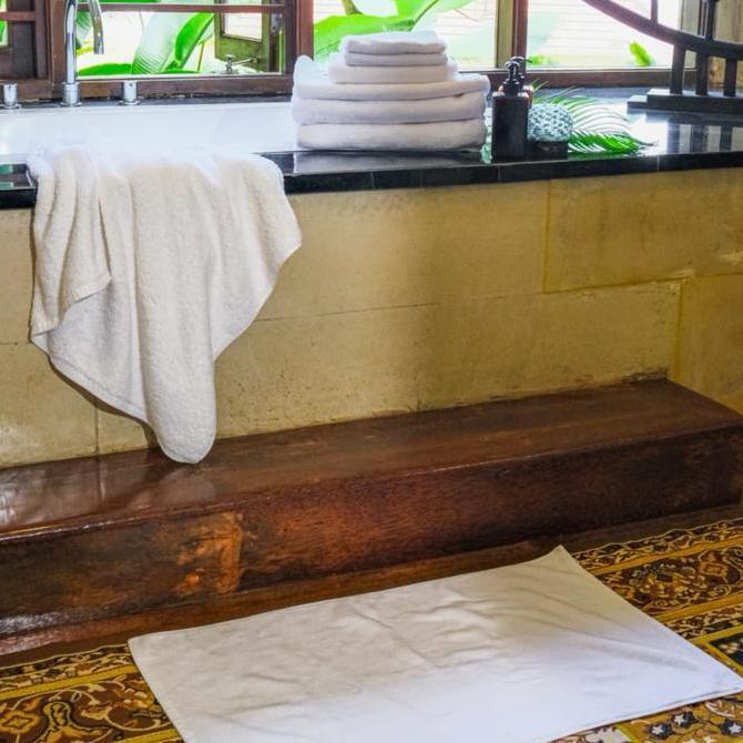 Handuk Hotel Putih / Handuk Mandi Putih