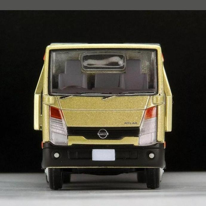 Tomytec Tomica Limited Vintage N144c Nissan Atlas