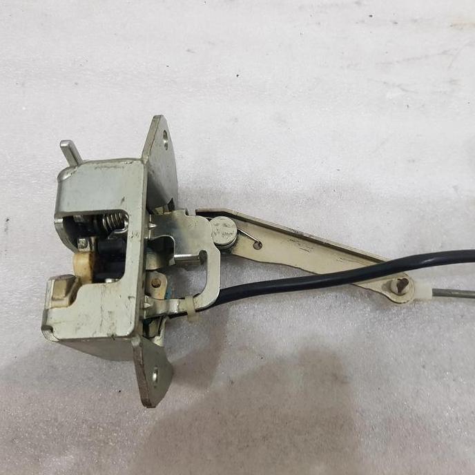 NEW door lock pintu bagasi ori avanza lama05-11