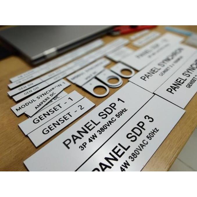 Pesanan Khusus, Nameplate Gravoply Custom untuk Panel Listrik