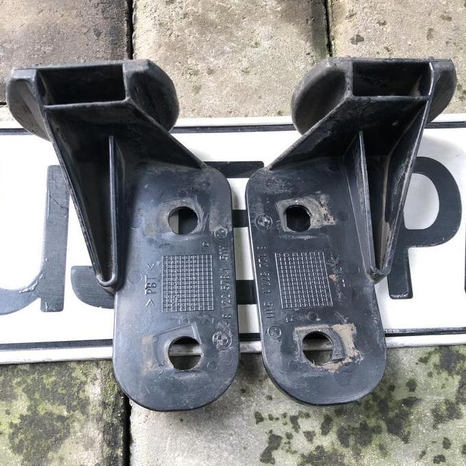 Bmw E36 Bracket Bumper Depan