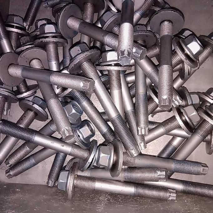 Baut Lower Arm Avanza