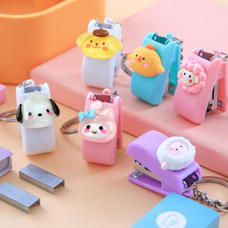 Bastion - CodStapler Mini Lucu Staples Mini Karater Gantungan Sanrio/Kuromi/Melody/Kunci Hekter Kart