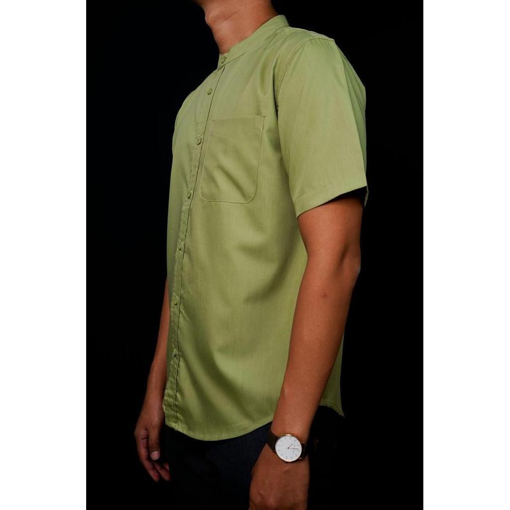ANYDAY Baju Koko Pria Lengan Pendek Hijau Sage Polos | Pakaian Muslim Terlaris