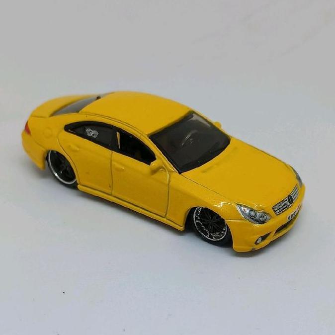 maisto mercedes benz cls class playerz 1/64 loose diecast (s)