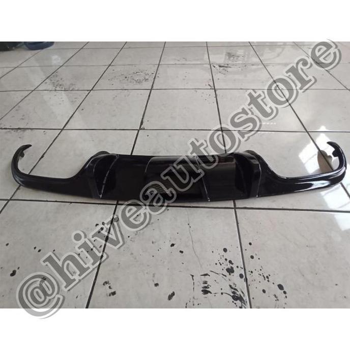 BODYKIT DIFFUSER BELAKANG W204 UNTUK BUMPER BELAKANG AMG ORIGINAL DAN TERPERCAYA