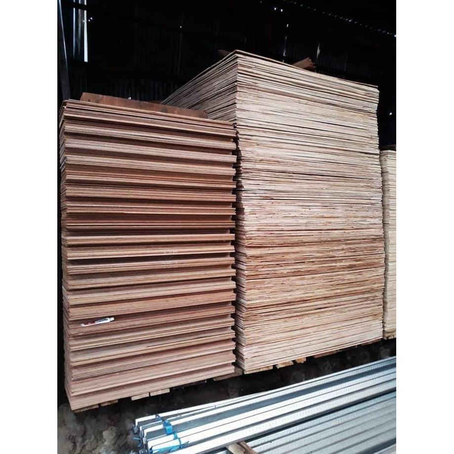 Triplek 9Mm Mc / Multiplek 9Mm Mc / Triplex Mc 9Mm / Meranti Campur  Sale