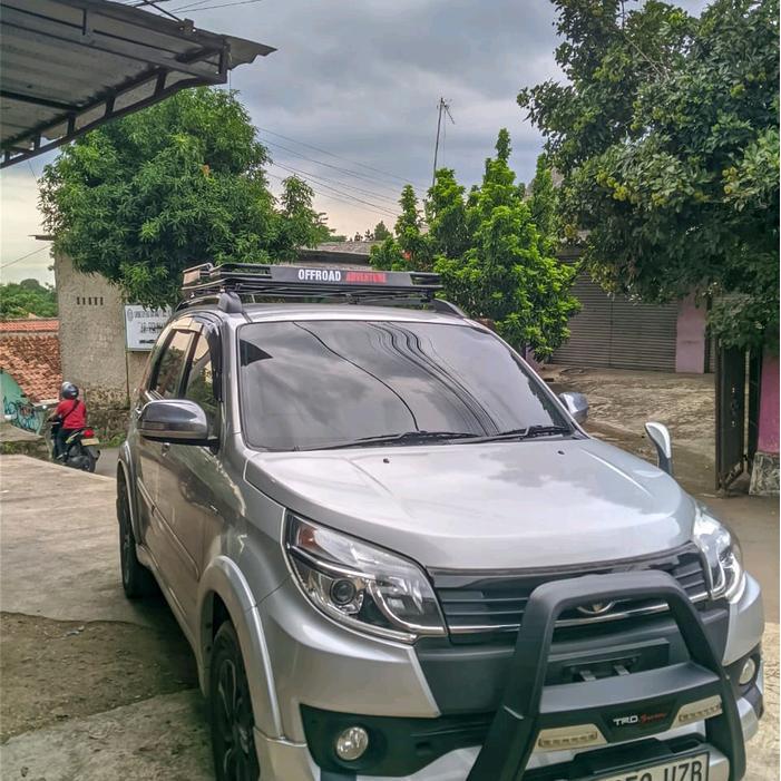 Roof Rack Bagasi Atas Mobil Model Jepit Roof Rail Langsung Mobil Rush Lama Original Dan Terpercaya