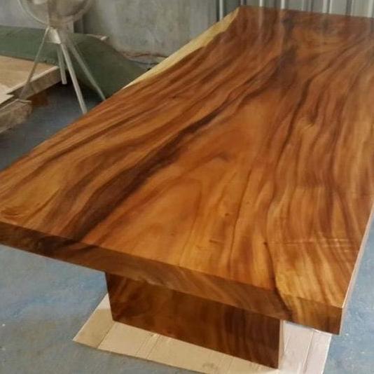 Terlaris Meja Kaca Kaki Besi