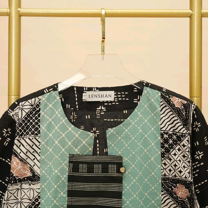 Atasan Batik Wanita MASAYU Hitam
