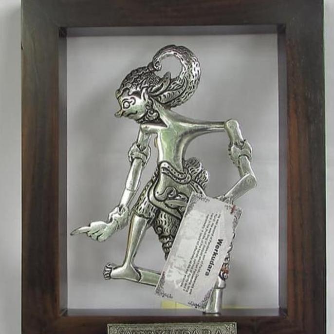 Pajangan Wayang Dekorasi Dinding Wayang Bingkai Kayu Souvenir Wayang