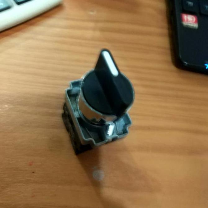 SELECTOR SWITCH 3 POSISI LAY-BD33