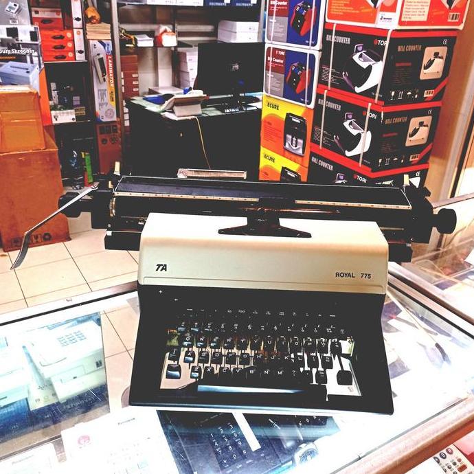 Sale Mesin Tik Manual Royal 775 18Inc