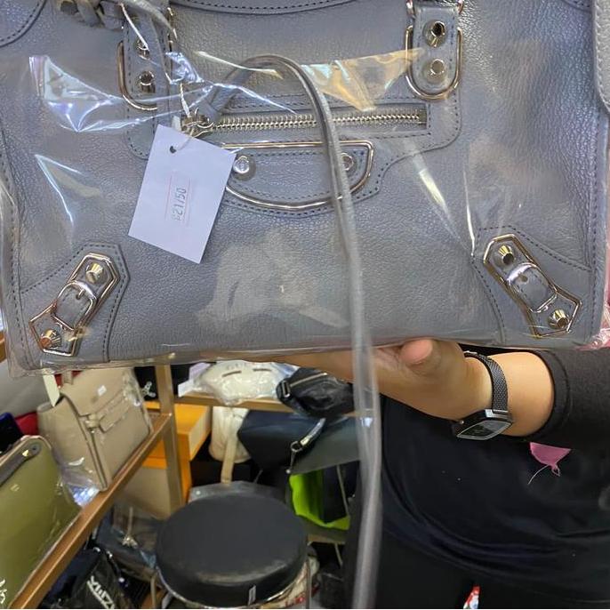 tas balenciaga wanita