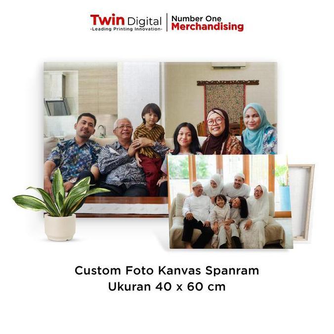 Custom Cetak Foto Keluarga Kanvas Spanram + Frame - Spanram 40 x 60 cm