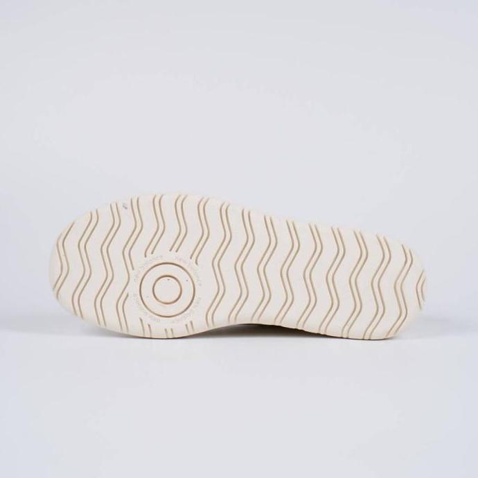 SEPATU NB NEW BALANCE CT302 WHITE MOONBEAM WOMEN 100% BNIB