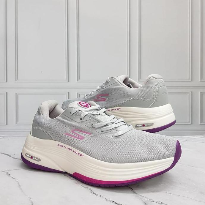 Sepatu wanita Skechers GOWALK DISTANCE