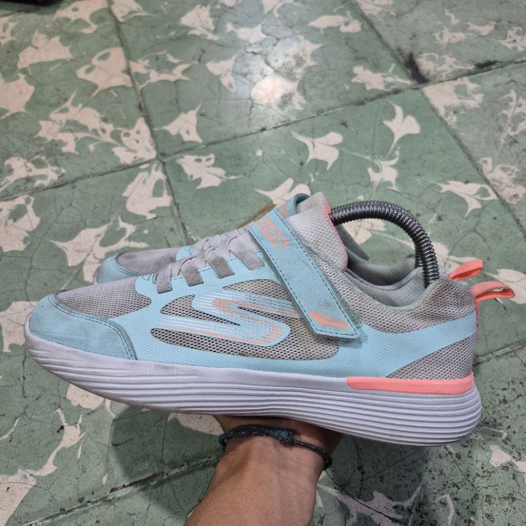 Sepatu Skechers Goga Mat Velcro(38)