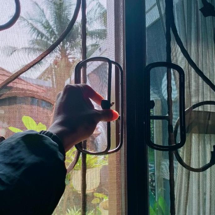 kasa nyamuk jendela | penutup ventilasi | kasa nyamuk | jendela | tinggal tempel Promo