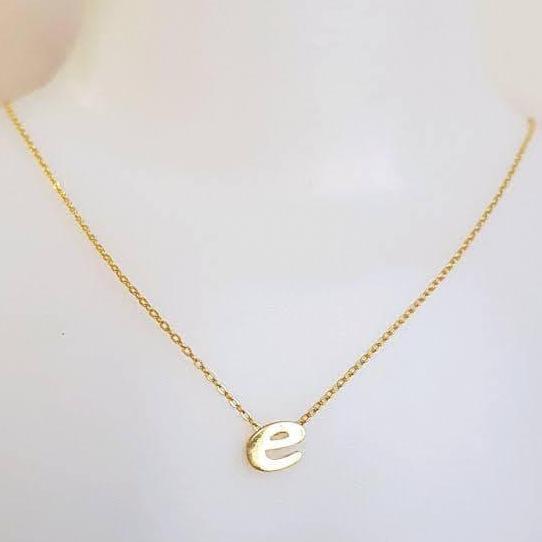 Terlaris Kalung Liontin Emas Asli Kadar 875 Kalung Liontin Nagita Huruf E Perhi