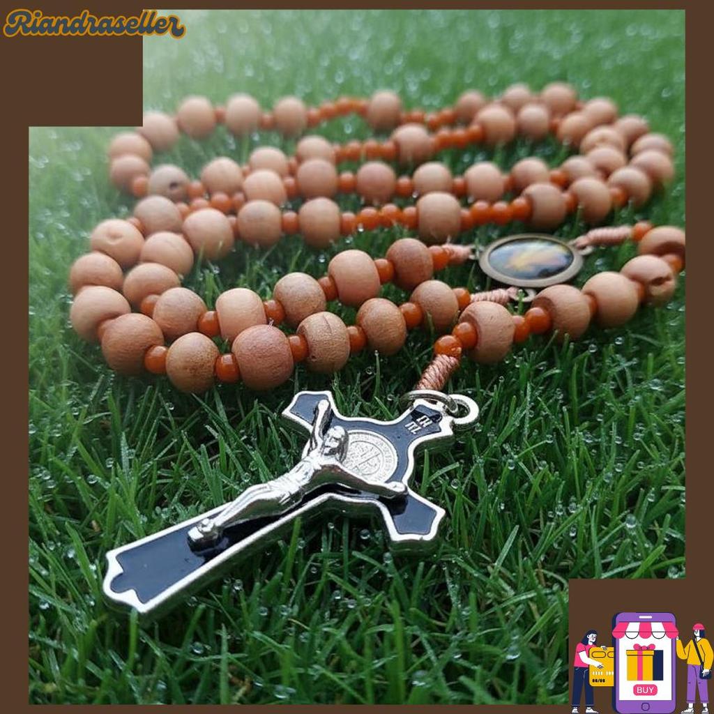 Kalung Rosario Cendana 77 Bapa Kami Kayu 8mm Katolik Aksesoris Souvenir Salib Pria Wanita Tali Murah