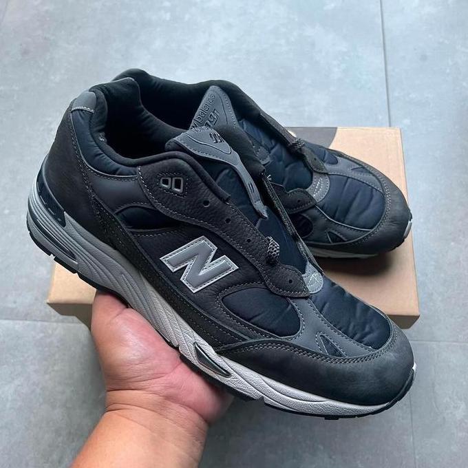 New Balance M991DGG Sneakers