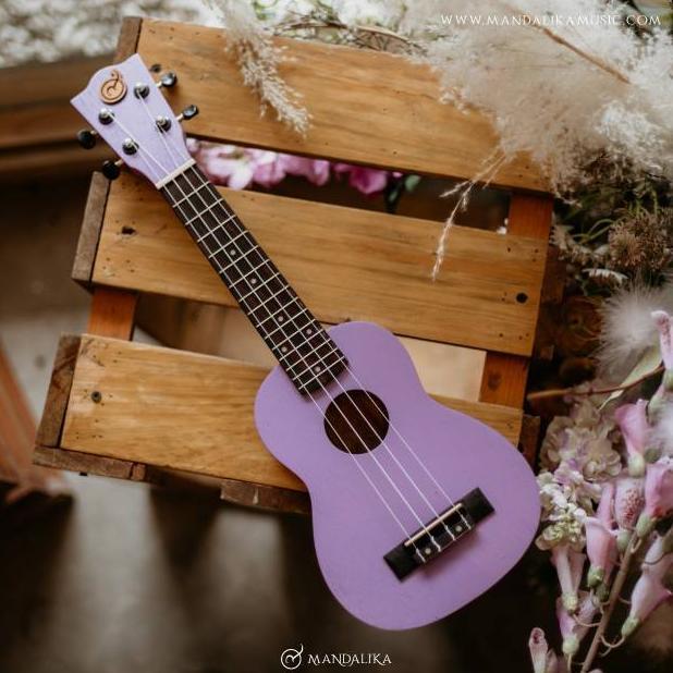 Ukulele Soprano Mandalika Original Free Tas Ukulele , Senar Ukulele , Pick , Sertifikat