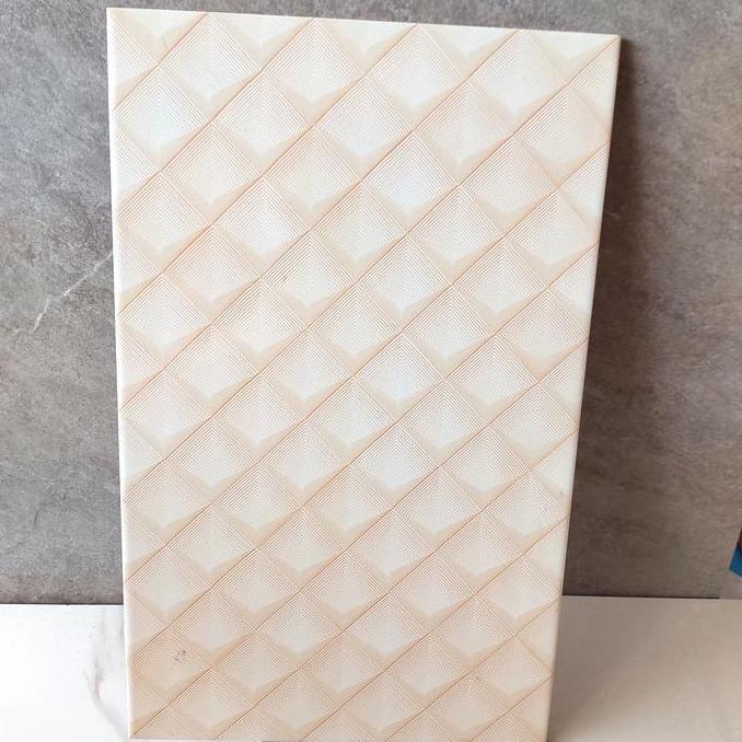 KERAMIK DINDING RUANG CUCI - KAMAR MANDI 25X40 GLOSSY CREAM COKELAT