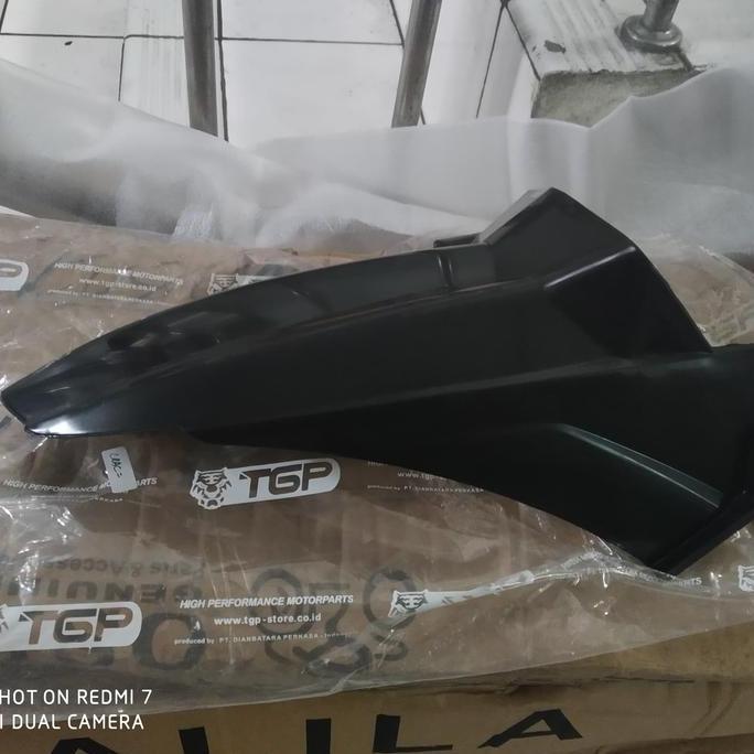 spakbor kolong vario 125 vario 150 led